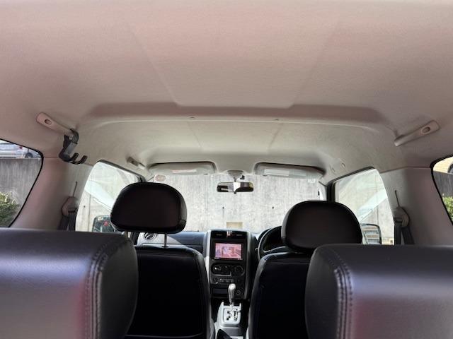 ＡＺオフロード ＸＣ　禁煙車　ターボ　ＥＴＣ　ナビ　フルセグ　Ｂｌｕｅｔｏｏｔｈ　キーレス　電格ドアミラー　アルミホイール　背面タイヤ　サイドバー（16枚目）