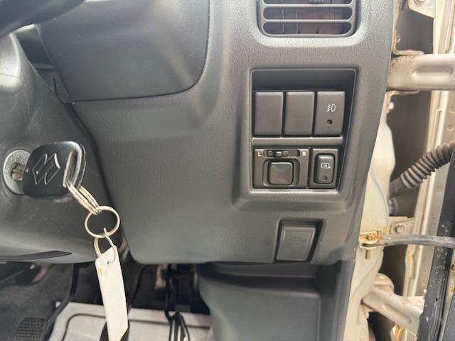 エブリイ ジョインターボDX-II 禁煙車 4WD ターボ 5MT ハイルーフ キーレスエントリー 走行58700キロ(25枚目)