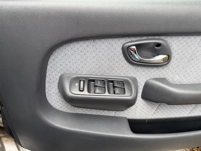 エブリイ ジョインターボDX-II 禁煙車 4WD ターボ 5MT ハイルーフ キーレスエントリー 走行58700キロ(26枚目)