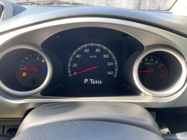 ステラ カスタムＲＳ　禁煙車　スーパーチャージャー　メモリーナビナビ　フルセグ　キーレスエントリー　電動格納ドアミラ－　アルミ　ｂｌｕｅｔｏｏｔｈ（6枚目）