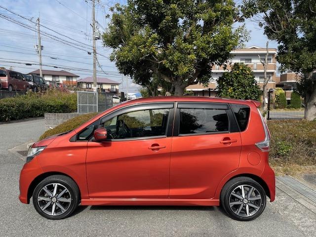 デイズ ハイウェイスター　Ｇターボ　禁煙車　ターボ　ドラレコ　ＥＴＣ　ナビ　フルセグ　Ｂｌｕｅｔｏｏｔｈ　エマージェンシーブレーキ　ＶＤＣ機能　スマートキー　プッシュスタート　電動格納ウインカーミラー　アルミホイール　アラウンドビュー（9枚目）