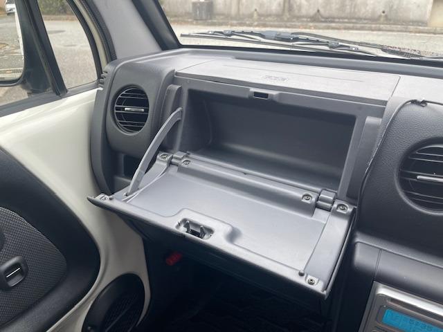 ネイキッド Ｇ　禁煙車　ＥＴＣ　　キーレスエントリー　ＣＤデッキ　電格ミラー　バックモニター（22枚目）