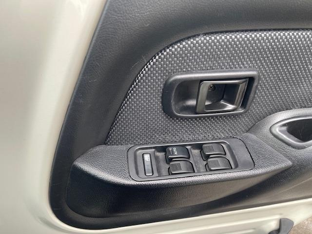 ネイキッド Ｇ　禁煙車　ＥＴＣ　　キーレスエントリー　ＣＤデッキ　電格ミラー　バックモニター（31枚目）