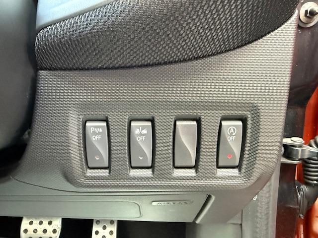 スマートフォーフォー ターボ　禁煙車　ターボ　ＥＴＣ　ガラスルーフ　黒革　シートヒーター　ドライブレコーダー　ＩＳＯ　ＦＩＸ　アルミ　キーレスエントリー（22枚目）