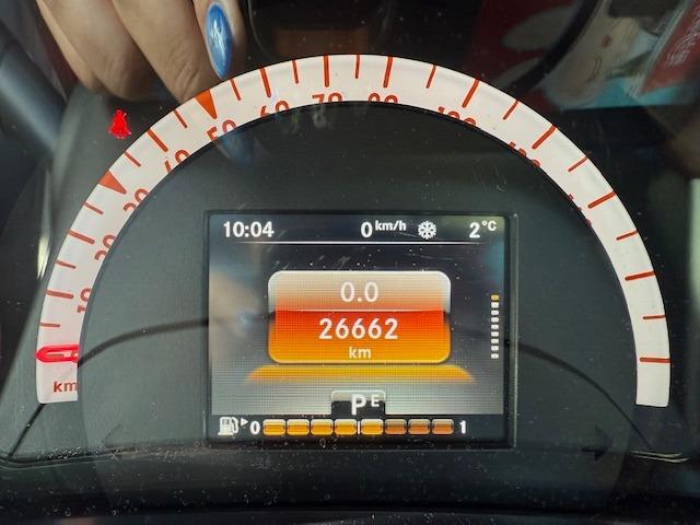 スマートフォーフォー ターボ　禁煙車　ターボ　ＥＴＣ　ガラスルーフ　黒革　シートヒーター　ドライブレコーダー　ＩＳＯ　ＦＩＸ　アルミ　キーレスエントリー（48枚目）