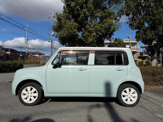 アルトラパン X 禁煙車 スマートキー プッシュスタート 電格ウインカーミラー アルミホイール CDデッキ 走行30600キロ(9枚目)