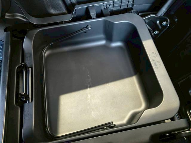 スペーシアカスタム カスタム　ＨＹＢＲＩＤ　ＸＳターボ　３型　全方位モニター　８インチナビ、全方位モニター、ドラレコ、ＥＴＣ、オートライト（34枚目）