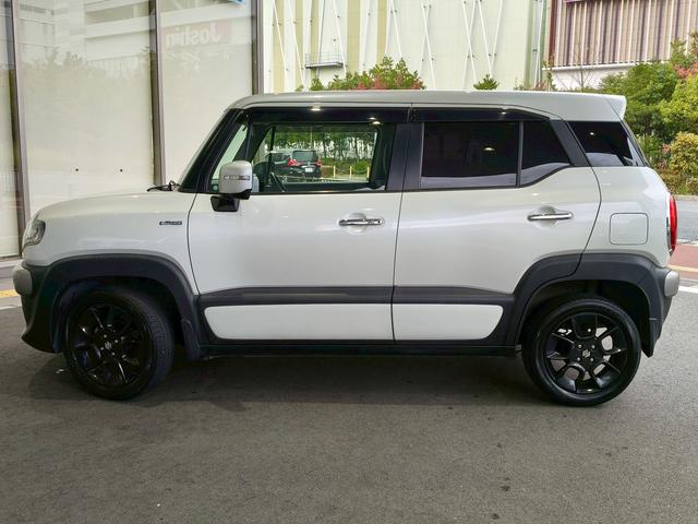 コンパクトで低燃費！通勤やお買い物に便利な使い勝手のいいクルマです！