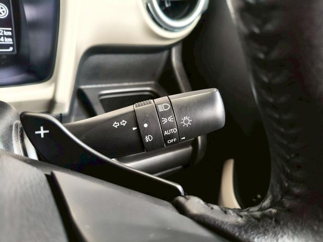 【オートライト】オートライト搭載車なので夜間やトンネルでのライトのオンオフ操作が不要です！