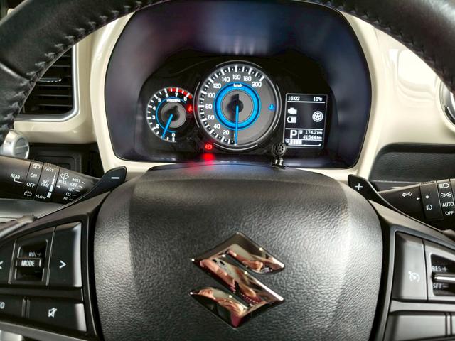 【パドルシフト】ハンドルを握りながらの操作可能で、安全性を保ちながら運転の楽しみを広げてくれます！