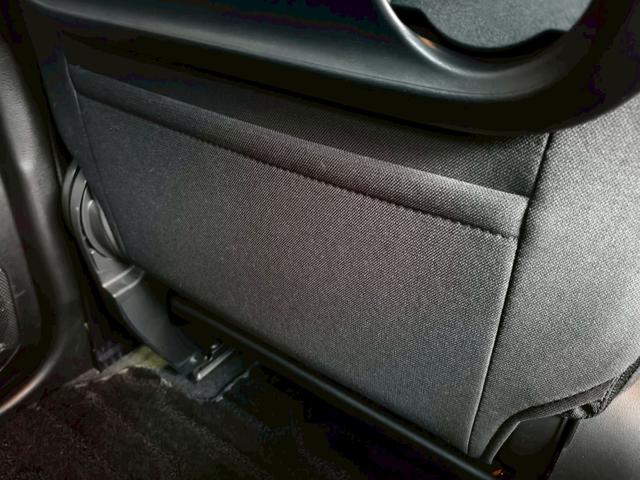 【助手席シートバックポケット】助手席の背面にポケットが付いてます！