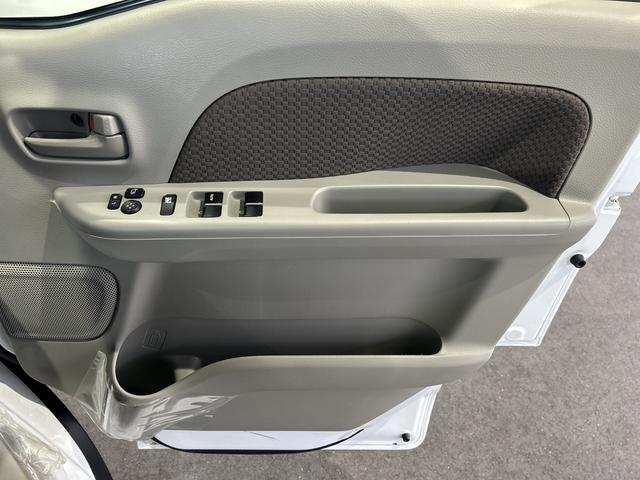 エブリイ ＪＯＩＮ　６型　ディスプレイオーディオ　バックカメラ　前後衝突被害軽減ブレーキ　ディスプレイオーディオ　バックカメラ　マニュアルエアコン　オートライト　キーレスプッシュスタート　シートヒーター　チルトステアリング（20枚目）