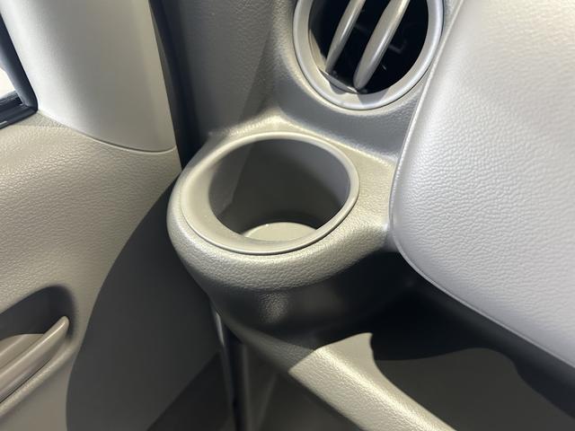 エブリイ ＪＯＩＮ　６型　ディスプレイオーディオ　バックカメラ　前後衝突被害軽減ブレーキ　ディスプレイオーディオ　バックカメラ　マニュアルエアコン　オートライト　キーレスプッシュスタート　シートヒーター　チルトステアリング（25枚目）