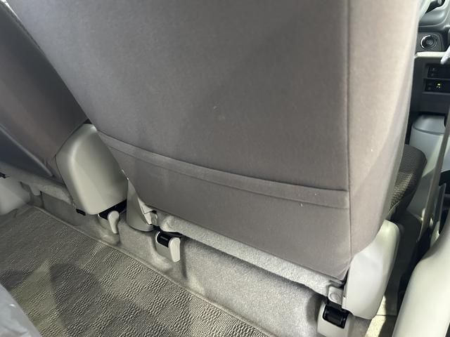 エブリイ ＪＯＩＮ　６型　ディスプレイオーディオ　バックカメラ　前後衝突被害軽減ブレーキ　ディスプレイオーディオ　バックカメラ　マニュアルエアコン　オートライト　キーレスプッシュスタート　シートヒーター　チルトステアリング（34枚目）