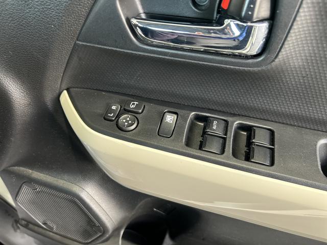 ���̊J���h�A�~���[�̒������X�C�b�`��łł��܂��I