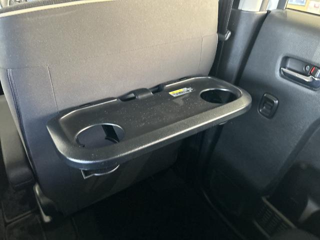 ��ȂɎ��[�\�̃e�[�u�����t���Ă��܂��I�x�e���ɂ����p���������I