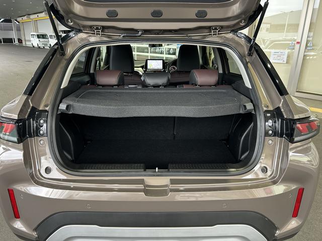 ���Q�b�W�X�y�[�X�𕪊��ł���g�m�{�[�h���t���Ă܂��I