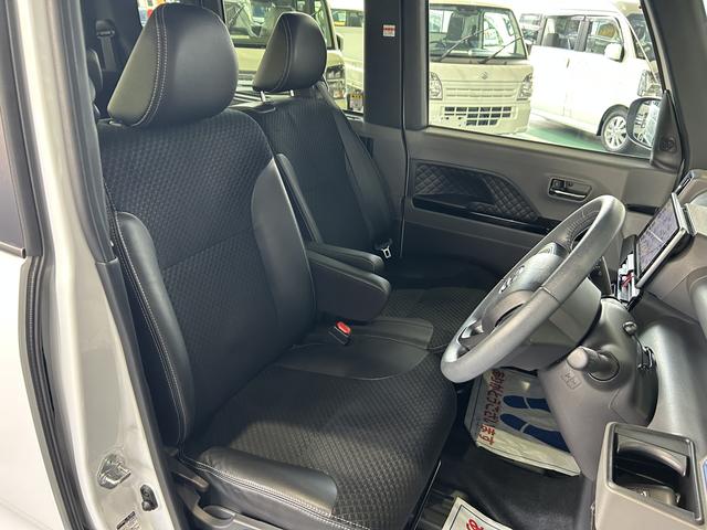 タント カスタムＲＳセレクション　ナビ　バックカメラ　ＥＴＣ　前後衝突被害軽減ブレーキ　ナビ　バックカメラ　ＥＴＣ　ドライブレコーダー　オートＡＣ　キーレスプッシュスタート　シートヒーター　助手席ピラーレス　ロールサンシェード　クルーズコントロール（3枚目）