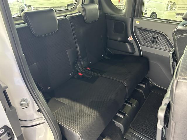 タント カスタムＲＳセレクション　ナビ　バックカメラ　ＥＴＣ　前後衝突被害軽減ブレーキ　ナビ　バックカメラ　ＥＴＣ　ドライブレコーダー　オートＡＣ　キーレスプッシュスタート　シートヒーター　助手席ピラーレス　ロールサンシェード　クルーズコントロール（4枚目）