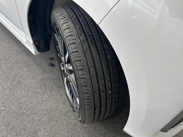 タント カスタムＲＳセレクション　ナビ　バックカメラ　ＥＴＣ　前後衝突被害軽減ブレーキ　ナビ　バックカメラ　ＥＴＣ　ドライブレコーダー　オートＡＣ　キーレスプッシュスタート　シートヒーター　助手席ピラーレス　ロールサンシェード　クルーズコントロール（9枚目）
