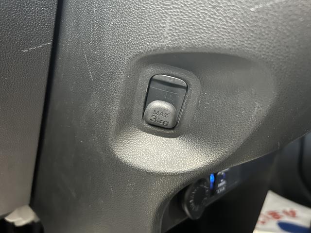 ムーヴキャンバス ＧメイクアップＶＳ　ＳＡ３　ナビ　全方位カメラ　ドラレコ　前後衝突被害軽減ブレーキ　ナビ　全方位カメラ　ドラレコ　オートＡＣ　オートライト　キーレスプッシュスタート　シートヒーター　両側電動スライドドア　アイドリングストップ（29枚目）