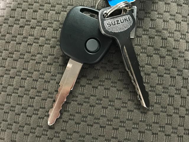 エブリイ PAリミテッド 軽自動車 届出済未使用車 衝突被害軽減ブレーキ キーレスエントリー 両側スライドドア 運転席エアバック 助手席エアバック パワーステアリング エアコン 障害物センサー オートマチックハイビーム ABS(46枚目)