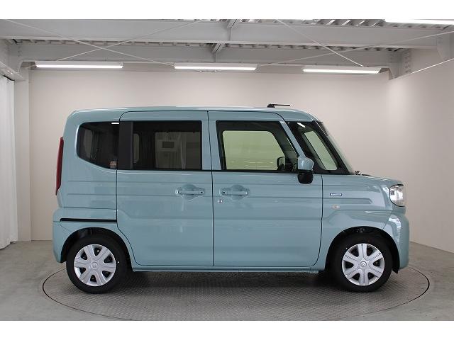 スペーシア ハイブリッドＸ　軽自動車　届出済未使用車　衝突被害軽減ブレーキ　パワステ　パワーウィンドウ　エアコン　エアバッグ　アイドリングストップ　スマートキー　ＡＢＳ（11枚目）