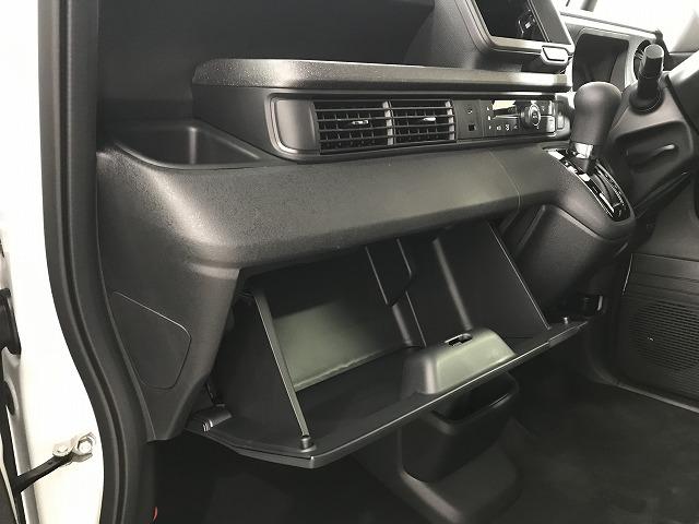 Ｎ－ＢＯＸカスタム ベースグレード　軽自動車　届出済未使用車　衝突被害軽減ブレーキ　ＡＢＳ　エアコン　エアバッグ　パワステ　パワーウィンドウ　アイドリングストップ　スマートキー（78枚目）