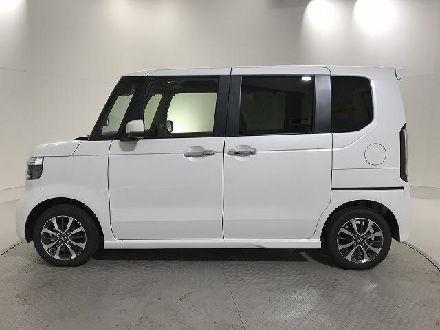 Ｎ－ＢＯＸカスタム ベースグレード　軽自動車　届出済未使用車　衝突被害軽減ブレーキ　ＡＢＳ　エアコン　エアバッグ　パワステ　パワーウィンドウ　アイドリングストップ　スマートキー（9枚目）