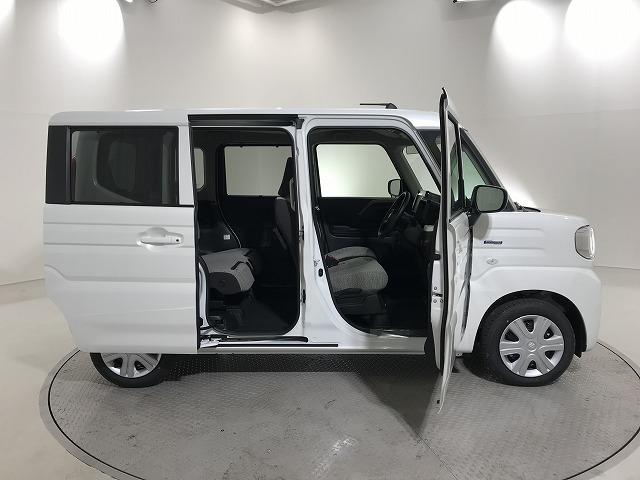 スペーシア ハイブリッドＸ　軽自動車　届出済未使用車　衝突被害軽減ブレーキ　ＡＢＳ　エアコン　エアバッグ　パワステ　パワーウィンドウ　アイドリングストップ　スマートキー（8枚目）