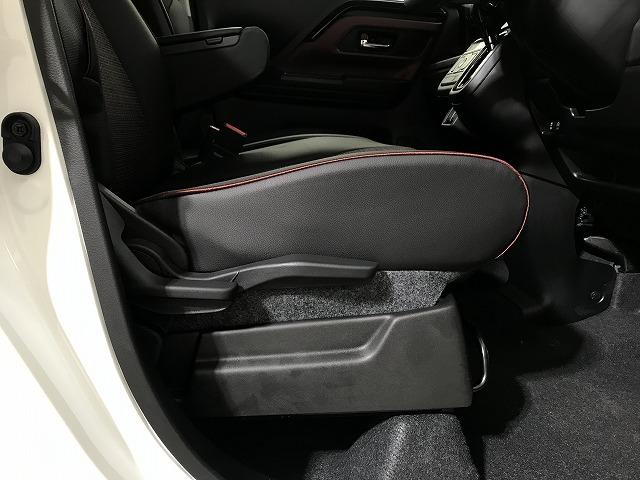 スペーシアカスタム ハイブリッドＸＳ　軽自動車　届出済未使用車　衝突被害軽減ブレーキ　ＡＢＳ　エアコン　エアバッグ　パワステ　パワーウィンドウ　アイドリングストップ　スマートキー（36枚目）