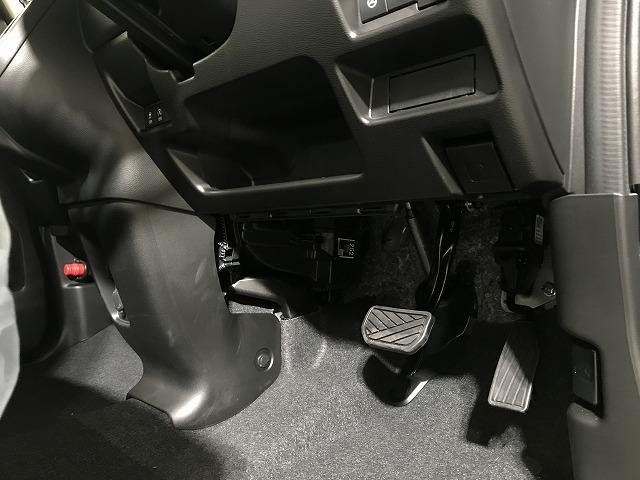 スペーシアカスタム ハイブリッドＸＳ　軽自動車　届出済未使用車　衝突被害軽減ブレーキ　ＡＢＳ　エアコン　エアバッグ　パワステ　パワーウィンドウ　アイドリングストップ　スマートキー（29枚目）