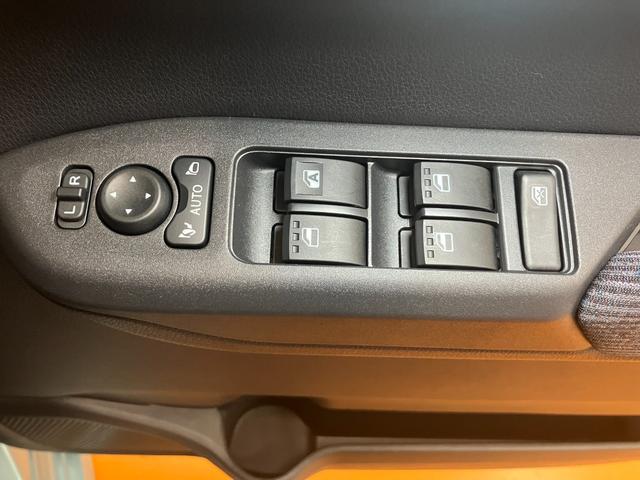 ムーヴ ＲＳ　サポカーＳワイド適合　パノラマモニター対応　両側オートスライドドア　全車速追従機能付ＡＣＣ　ステアリングスイッチ　電動パーキングブレーキ　Ｐスタート　コーナーセンサー　キーフリー（21枚目）