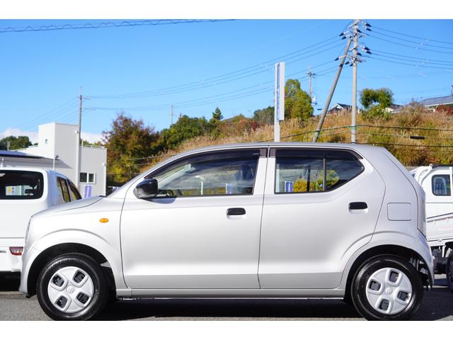 アルト Ｆ　５速ＭＴ／最終型／ワンオーナー／オートライト／純正ＣＤオーディオ／ＡＢＳ／キーレスキー／ドアバイザー／フロアマット／シートカバー／カラードドアミラーカバー（5枚目）