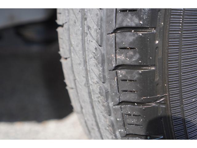 アルト Ｆ　５速ＭＴ／最終型／ワンオーナー／オートライト／純正ＣＤオーディオ／ＡＢＳ／キーレスキー／ドアバイザー／フロアマット／シートカバー／カラードドアミラーカバー（20枚目）