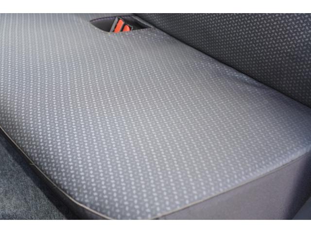 アルト Ｆ　５速ＭＴ／最終型／ワンオーナー／オートライト／純正ＣＤオーディオ／ＡＢＳ／キーレスキー／ドアバイザー／フロアマット／シートカバー／カラードドアミラーカバー（25枚目）