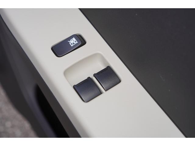 アルト Ｆ　５速ＭＴ／最終型／ワンオーナー／オートライト／純正ＣＤオーディオ／ＡＢＳ／キーレスキー／ドアバイザー／フロアマット／シートカバー／カラードドアミラーカバー（29枚目）