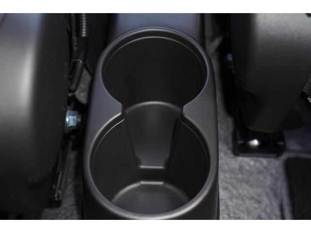 アルト Ｆ　５速ＭＴ／最終型／ワンオーナー／オートライト／純正ＣＤオーディオ／ＡＢＳ／キーレスキー／ドアバイザー／フロアマット／シートカバー／カラードドアミラーカバー（30枚目）