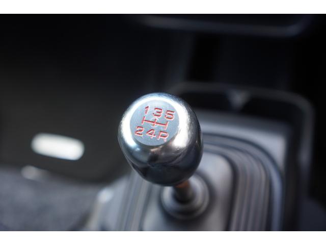 スーパーキャリイ X パートタイム4WD/5速MT/リフトアップ/社外14インチAW/リアオーバーフェンダー/バンパーガード/デフロック/デュアルカメラブレーキサポート/レーンキープアシスト/LEDライト/キーレス(14枚目)