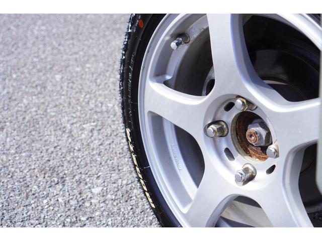 スーパーキャリイ X パートタイム4WD/5速MT/リフトアップ/社外14インチAW/リアオーバーフェンダー/バンパーガード/デフロック/デュアルカメラブレーキサポート/レーンキープアシスト/LEDライト/キーレス(19枚目)