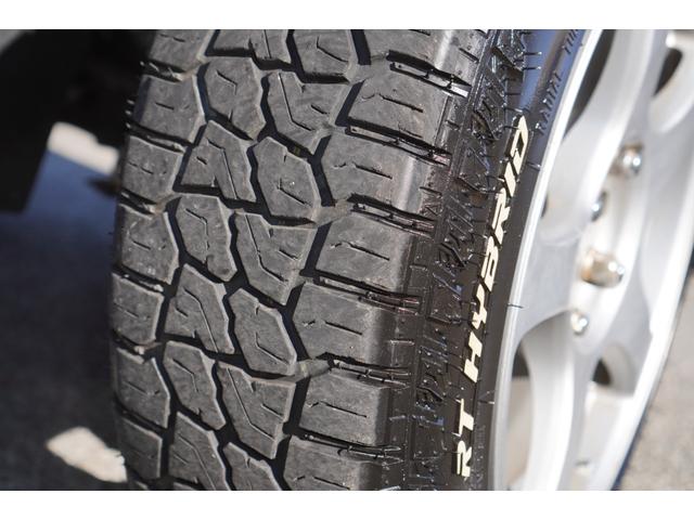 スーパーキャリイ X パートタイム4WD/5速MT/リフトアップ/社外14インチAW/リアオーバーフェンダー/バンパーガード/デフロック/デュアルカメラブレーキサポート/レーンキープアシスト/LEDライト/キーレス(20枚目)