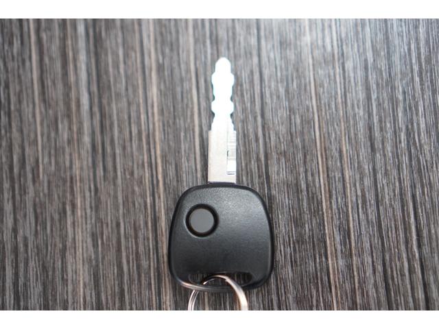 スーパーキャリイ X パートタイム4WD/5速MT/リフトアップ/社外14インチAW/リアオーバーフェンダー/バンパーガード/デフロック/デュアルカメラブレーキサポート/レーンキープアシスト/LEDライト/キーレス(34枚目)