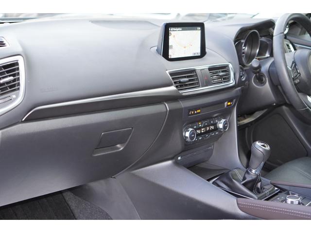 22XD Lパッケージ 1オーナー/黒革シート/MAZDASPEEDエアロ/SR/AUTOEXEローダウン/純正18インチAW/Revierマフラーカッター/Pivotブースト計/LEDライト/スマートキー/シートヒーター(21枚目)
