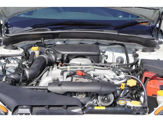2.0i-S リミテッド 特別仕様車/4WD/HDDナビ/フルセグ/バックカメラ/パドルシフト/純正エアロ/HIDライト/純正アルミホイール/ETC/ハーフレザーシート/パワーシート(18枚目)