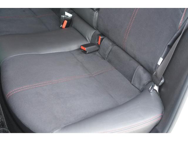 2.0i-S リミテッド 特別仕様車/4WD/HDDナビ/フルセグ/バックカメラ/パドルシフト/純正エアロ/HIDライト/純正アルミホイール/ETC/ハーフレザーシート/パワーシート(24枚目)
