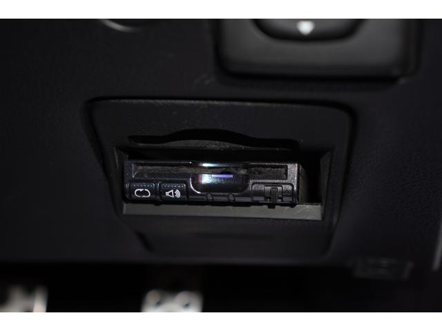 2.0i-S リミテッド 特別仕様車/4WD/HDDナビ/フルセグ/バックカメラ/パドルシフト/純正エアロ/HIDライト/純正アルミホイール/ETC/ハーフレザーシート/パワーシート(29枚目)