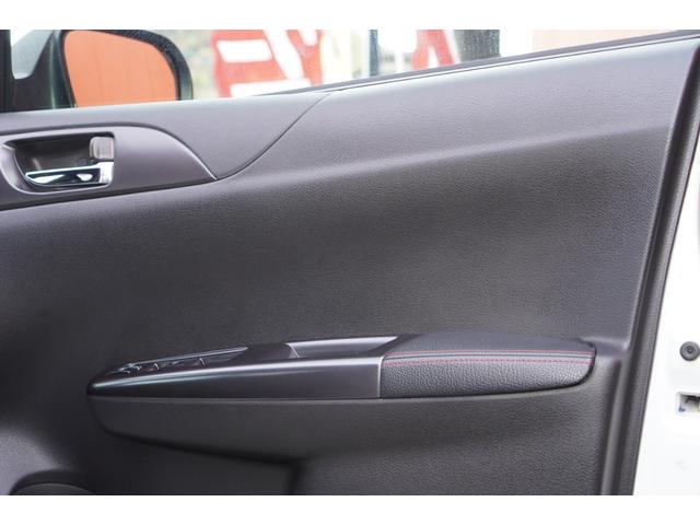 2.0i-S リミテッド 特別仕様車/4WD/HDDナビ/フルセグ/バックカメラ/パドルシフト/純正エアロ/HIDライト/純正アルミホイール/ETC/ハーフレザーシート/パワーシート(37枚目)