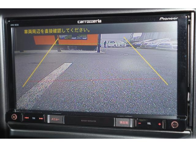 15RX メモリーナビ/地デジ/バックカメラ/HIDライト/スマートキー/7人乗り/社外15インチアルミホイール/3列シート/LEDテール(12枚目)
