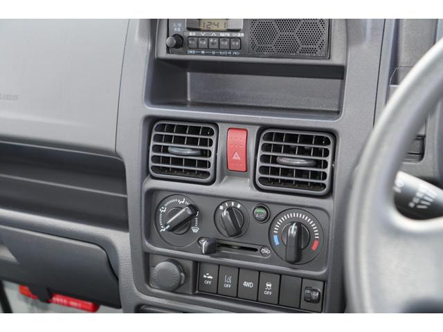 KCエアコン・パワステ スズキセーフティサポート装着車/ワンオーナー/4WD/5速MT/買取直販車/衝突被害軽減ブレーキ/車線逸脱警報機能/ABS/オートライト/エアコン/パワステ/純正オーディオ(10枚目)