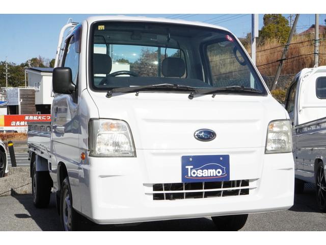 サンバートラック ＴＢ　ＥＬ付き５速ＭＴ／４ＷＤ／スバル生産最終型／エアコン／パワステ／ヘッドライトレベライザー／純正オーディオ／ＵＳＢ電源／荷台マット／作業灯（6枚目）